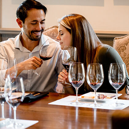 Beringer Wine Club Members Enjoying Seated Tasting