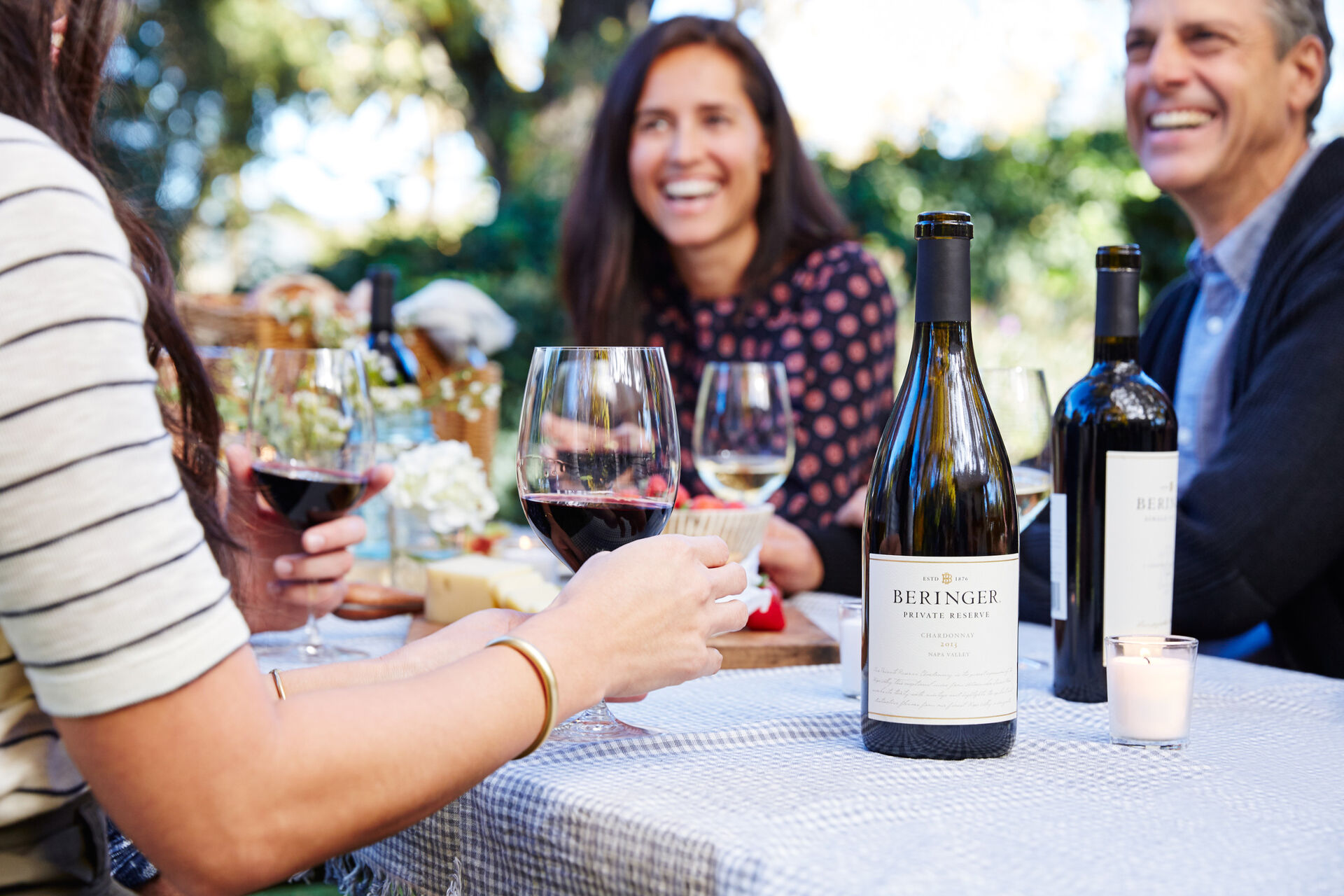 Club Members Enjoying Beringer Wines